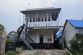 OYO 93642 Penginapan Al-asharNearWarung Acil Ubai