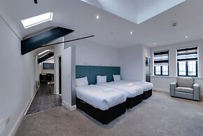 Temple Court Cavern Quarter Apartments