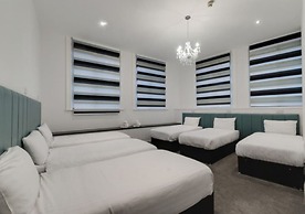 Temple Court Cavern Quarter Apartments