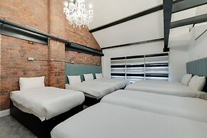Temple Court Cavern Quarter Apartments