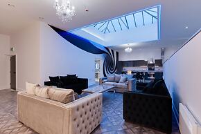 Temple Court Cavern Quarter Apartments