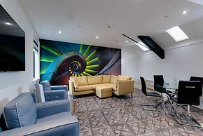 Temple Court Cavern Quarter Apartments
