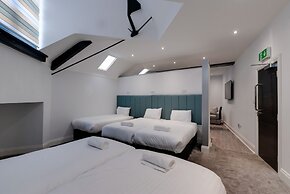 Temple Court Cavern Quarter Apartments