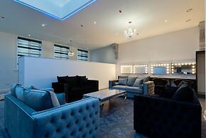 Temple Court Cavern Quarter Apartments