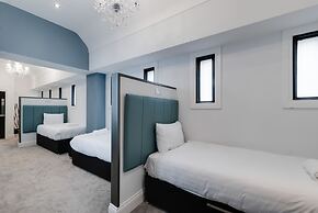 Temple Court Cavern Quarter Apartments