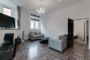 Temple Court Cavern Quarter Apartments