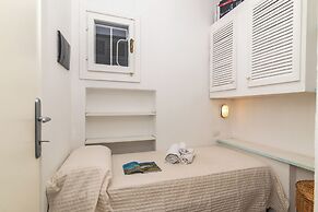 Il Vecchio Faro Vale 150mt From The Beach