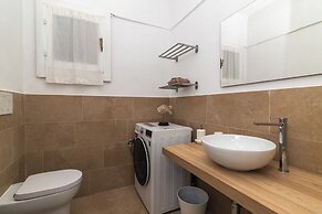 Il Vecchio Faro Vale 150mt From The Beach