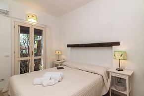 Il Vecchio Faro Vale 150mt From The Beach