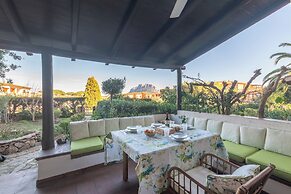 Il Vecchio Faro Vale 150mt From The Beach