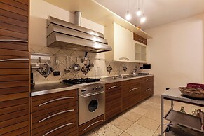 Villa Golia Pool Jacuzzi and Sauna