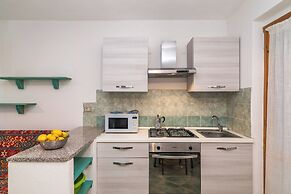 Piazzetta Mono Porto 50m From The Beach