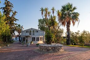 Costa Avithos Mansion