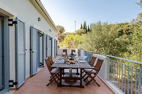 Costa Avithos Mansion