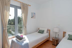 Costa Avithos Mansion