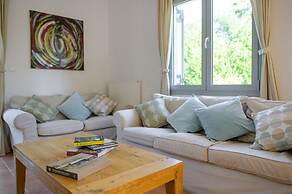 Costa Avithos Mansion