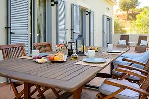 Costa Avithos Mansion