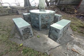 OYO 93647 Bale Gajog Near SDN 2 SEKAROH