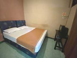 OYO 93647 Bale Gajog Near SDN 2 SEKAROH