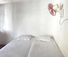 SPOT ON 93651 Losmen Ida Near PT. Narmada Awet Muda (Pabrik Lingsar)