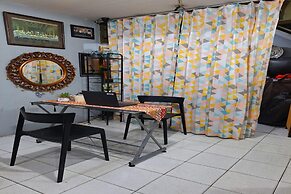 SPOT ON 93651 Losmen Ida Near PT. Narmada Awet Muda (Pabrik Lingsar)