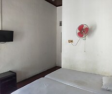 SPOT ON 93651 Losmen Ida Near PT. Narmada Awet Muda (Pabrik Lingsar)