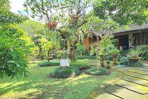 SPOT ON 93651 Losmen Ida Near PT. Narmada Awet Muda (Pabrik Lingsar)