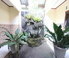 SPOT ON 93651 Losmen Ida Near PT. Narmada Awet Muda (Pabrik Lingsar)