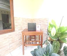 SPOT ON 93651 Losmen Ida Near PT. Narmada Awet Muda (Pabrik Lingsar)