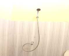 SPOT ON 93651 Losmen Ida Near PT. Narmada Awet Muda (Pabrik Lingsar)