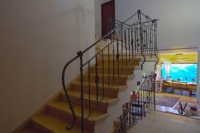 Loveneel Sea Galilee Retreat by SeaNRent