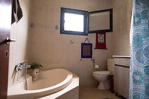 Loveneel Sea Galilee Retreat by SeaNRent