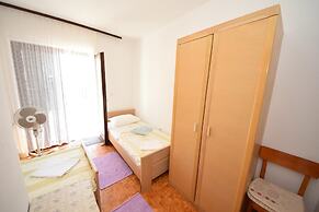 Smilje - Good Location & Parking - R3