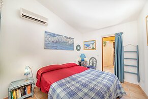 Costa Paradiso Resort