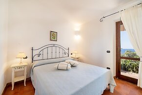 Costa Paradiso Resort