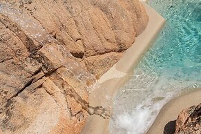 Costa Paradiso Resort