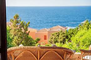 Costa Paradiso Resort