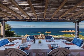 Costa Paradiso Resort