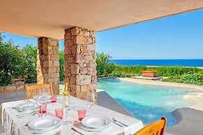 Costa Paradiso Resort