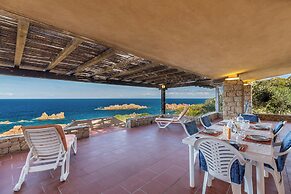 Costa Paradiso Resort
