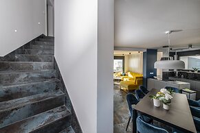 Luxury Villas Travera