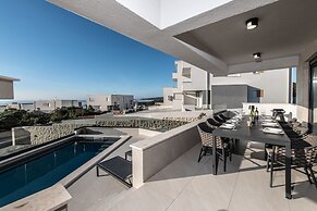 Luxury Villas Travera