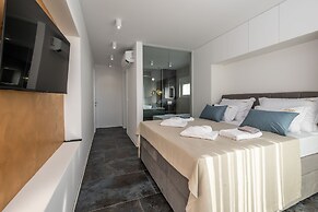 Luxury Villas Travera