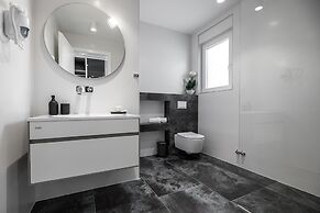 Luxury Villas Travera