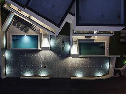 Luxury Villas Travera