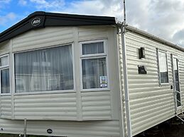 Beautiful 3 bed Caravan in Felixstowe