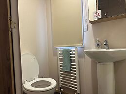 Felixstowe Chimo Caravan 8 Sleeps 5 min to Beach