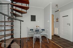 Duplex Apartment in Poznan by Renters