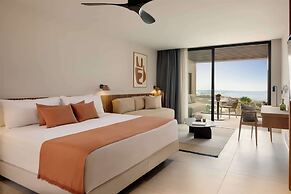 Royal Hideaway Corales Villas