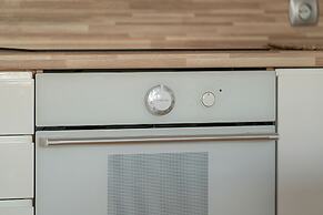 Apartment With Parking Poznań by Renters